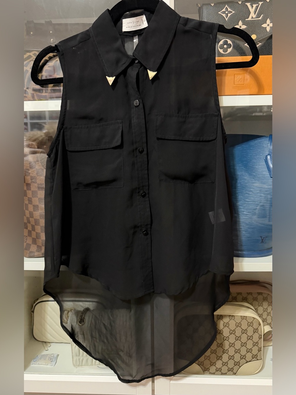Love Tree Black Sleeveless High-Low Button Shirt with Gold Collar Tips